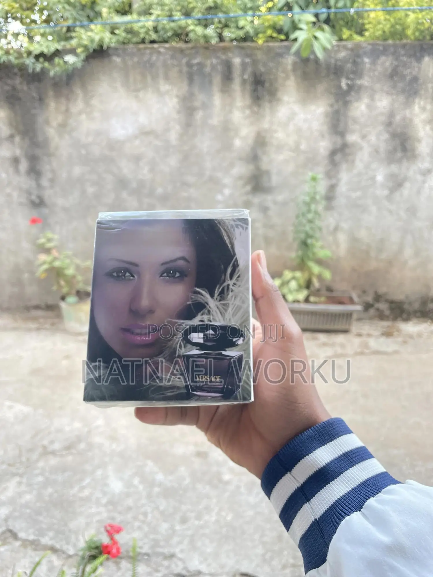 Versace Crystal Noir Perfume