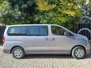 Hyundai H1 2021 Silver