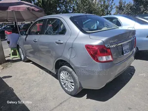 Suzuki Dzire 2021 Silver
