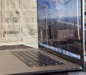 New Laptop Apple MacBook Pro 2019 32GB Intel Core I7 SSD 512GB