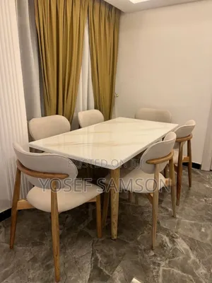 Dinning Table With 6 Chairs