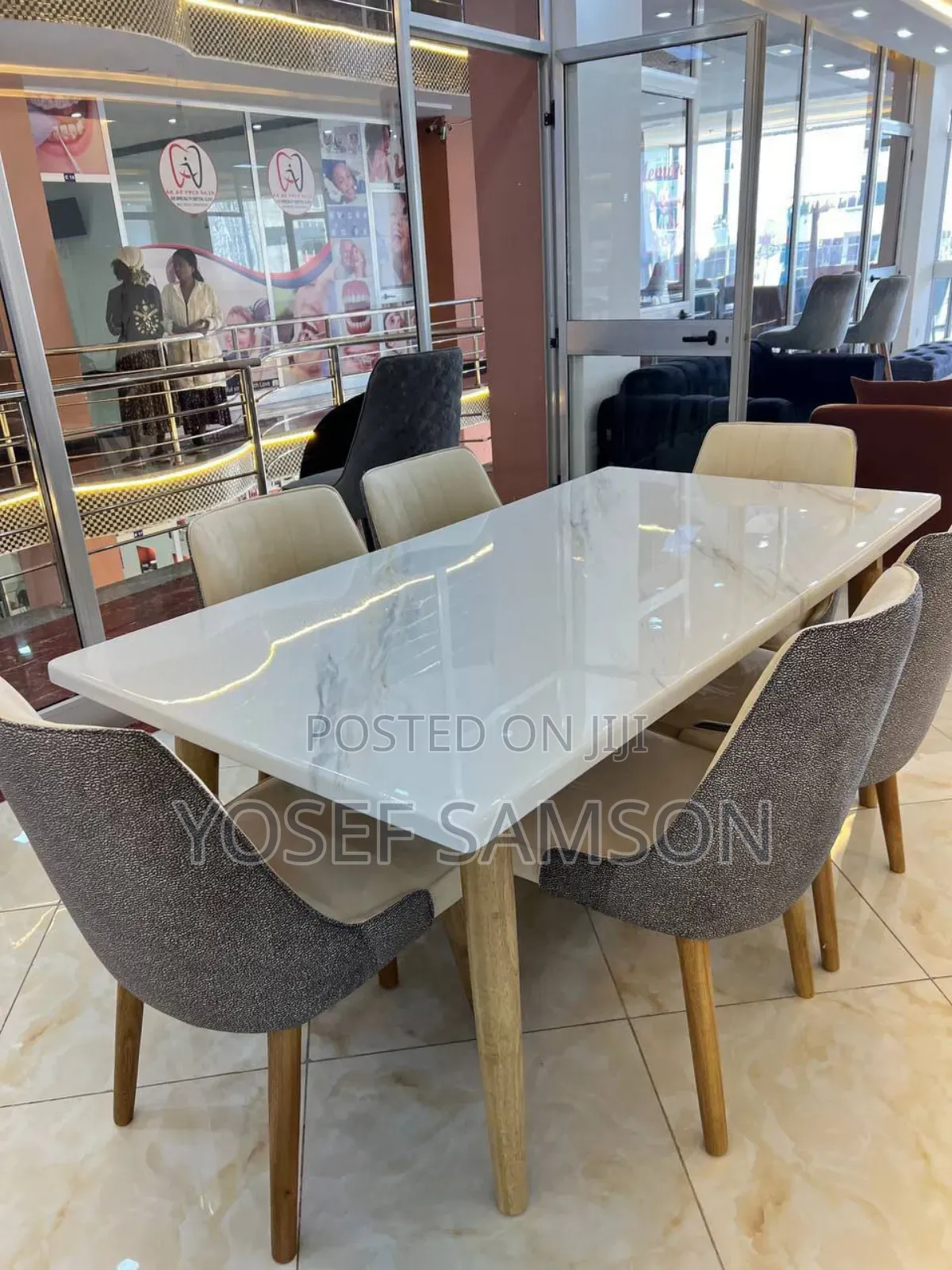 Dinning Table With 6 Chairs