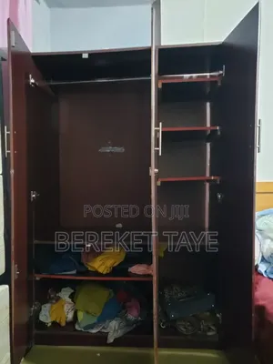 ቁም ሳጥን (Closet)