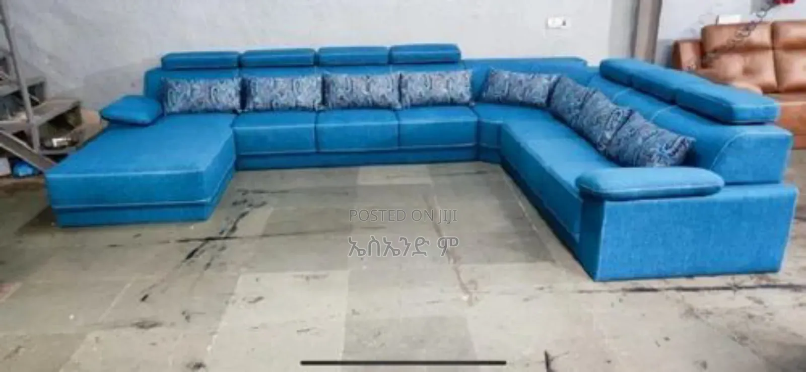 Huff U Shaped Sofa With Out Design
