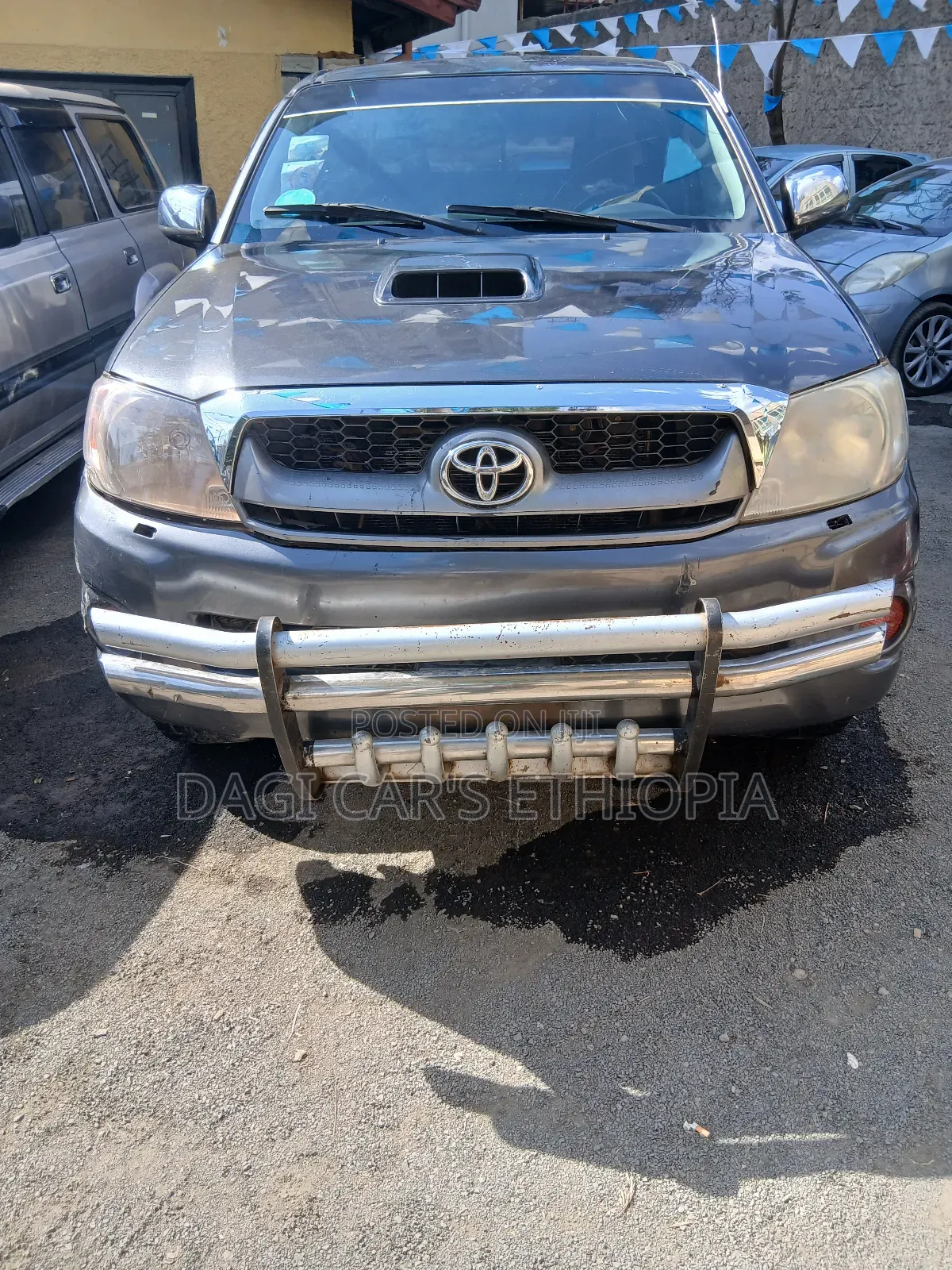 Toyota Hilux 2.5 D-4D 4X4 SRX 2009 Gray