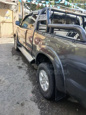 Toyota Hilux 2.5 D-4D 4X4 SRX 2009 Gray