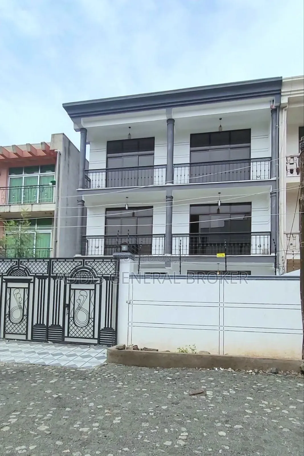 9bdrm House in Bole Bulbula for sale