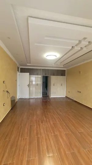 9bdrm House in Bole Bulbula for sale