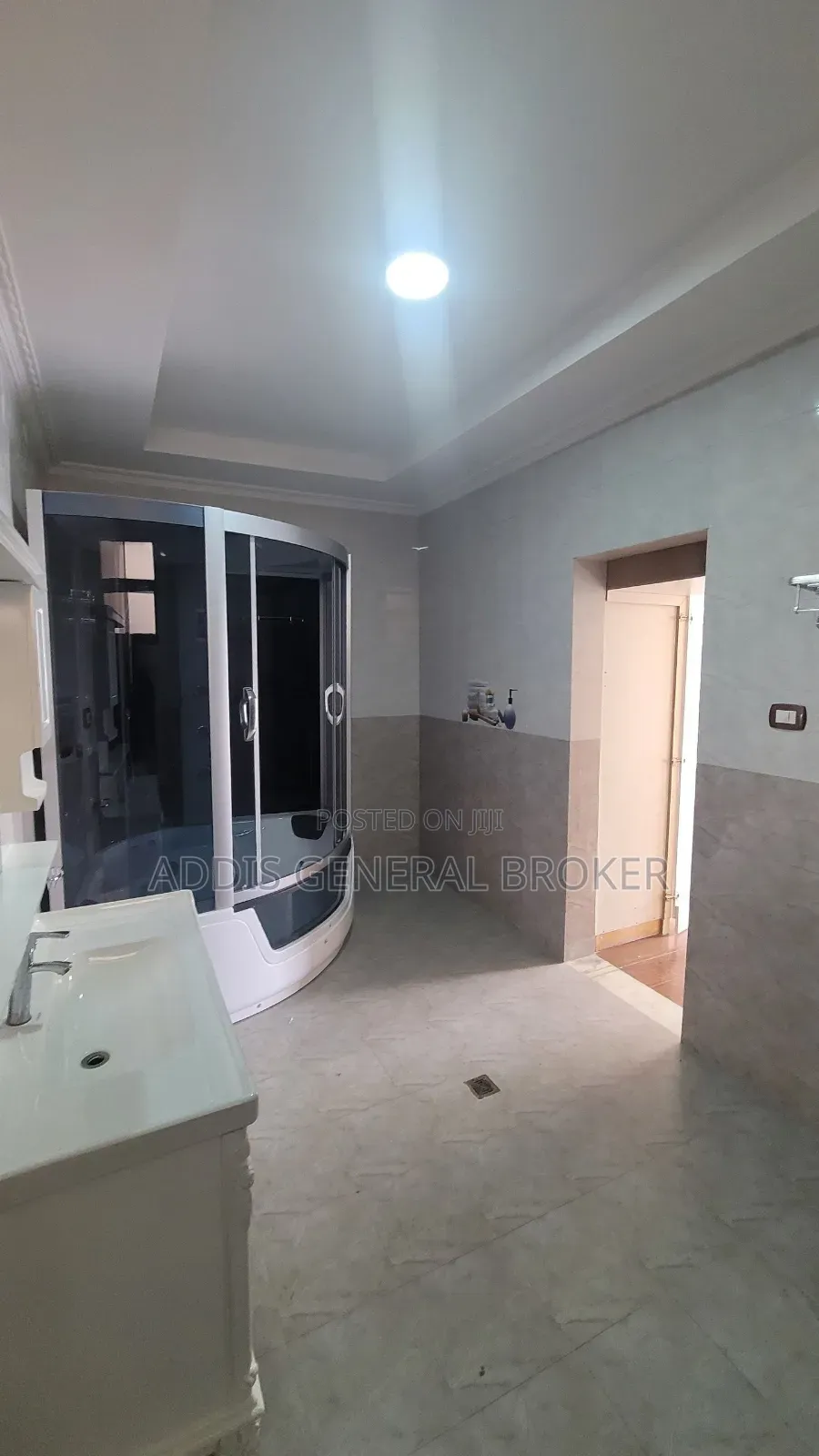 9bdrm House in Bole Bulbula for sale