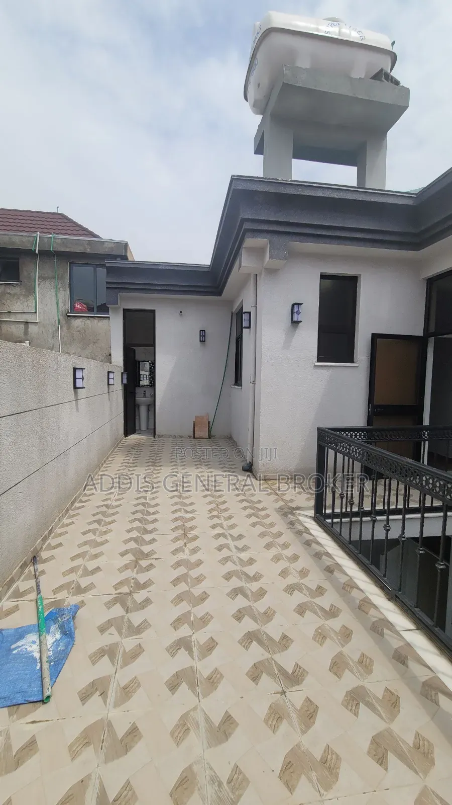 9bdrm House in Bole Bulbula for sale