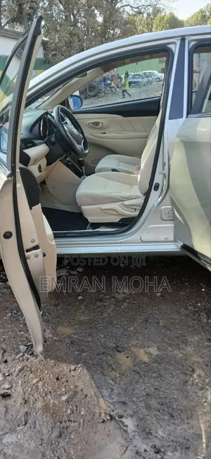 Toyota Corolla Cross Hybrid 2023 Gray