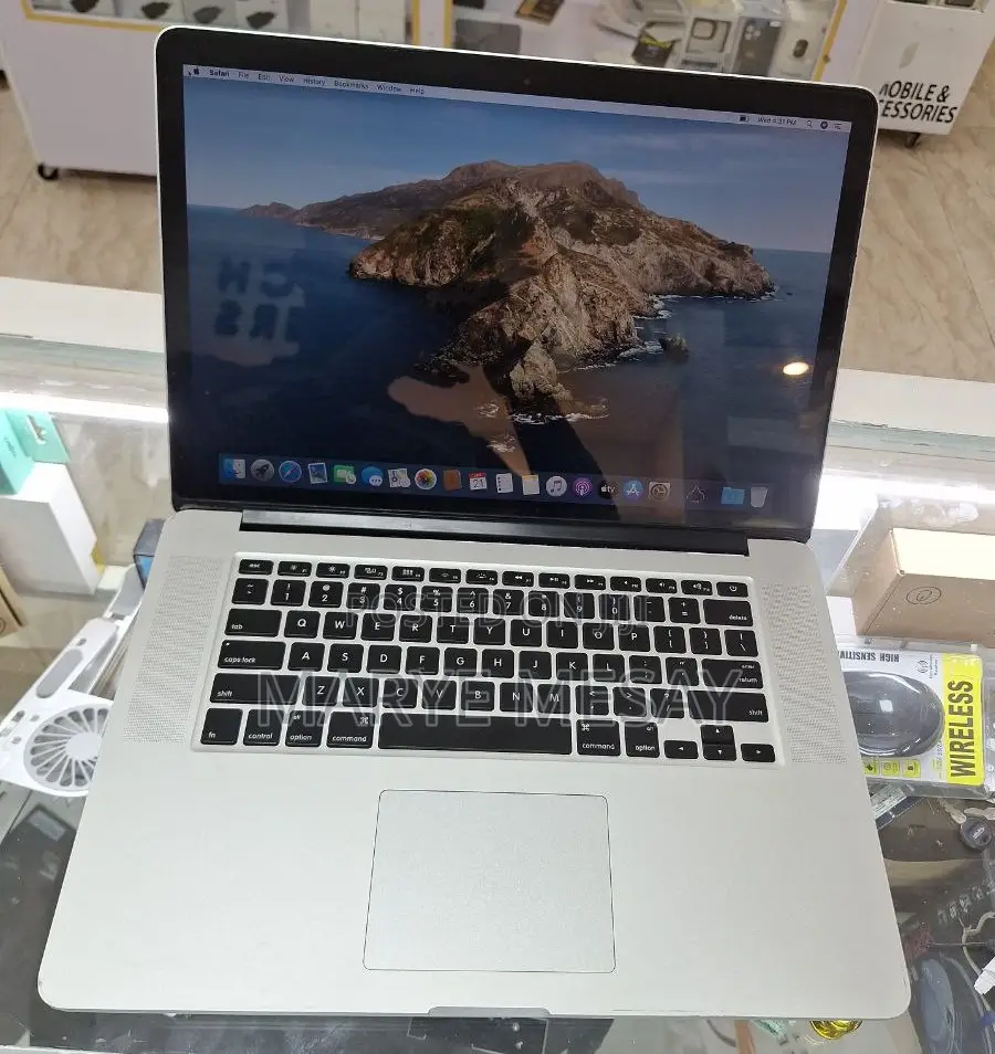 New Laptop Apple MacBook Pro 2014 16GB Intel Core i7 SSD 256GB