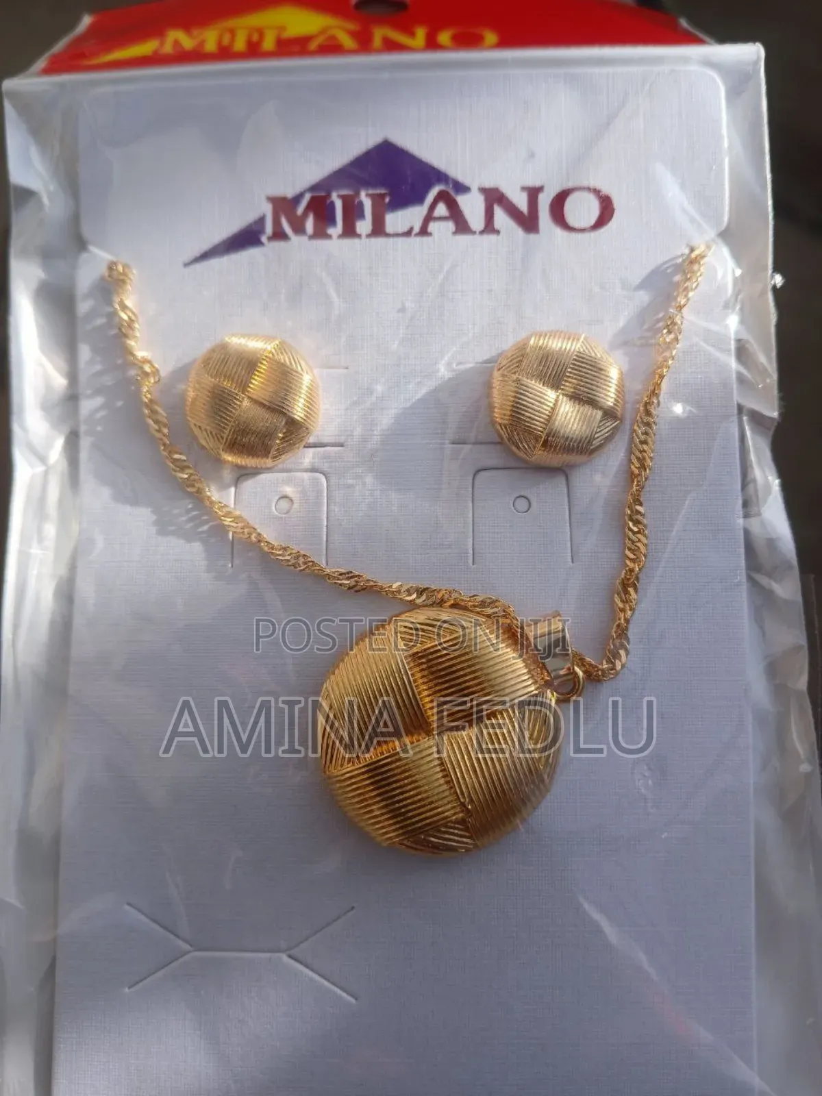 የእጅ የአንገት የግንባር የጀሮ የጣት የአፍንጫ የግንባር ጌጦችን ከፈላጉይደውሉ