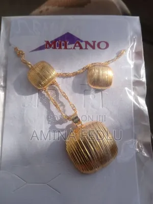 የእጅ የአንገት የግንባር የጀሮ የጣት የአፍንጫ የግንባር ጌጦችን ከፈላጉይደውሉ