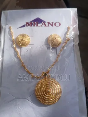 የእጅ የአንገት የግንባር የጀሮ የጣት የአፍንጫ የግንባር ጌጦችን ከፈላጉይደውሉ