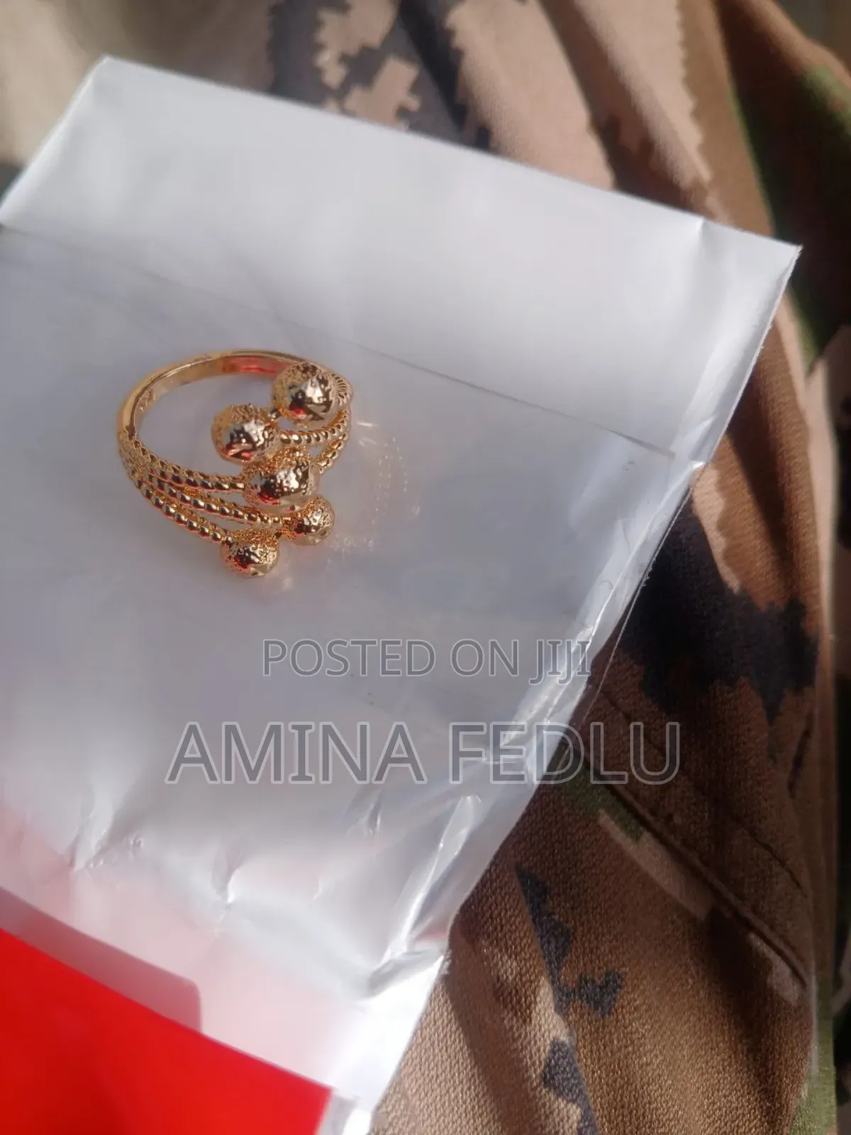 የእጅ የአንገት የግንባር የጀሮ የጣት የአፍንጫ የግንባር ጌጦችን ከፈላጉይደውሉ