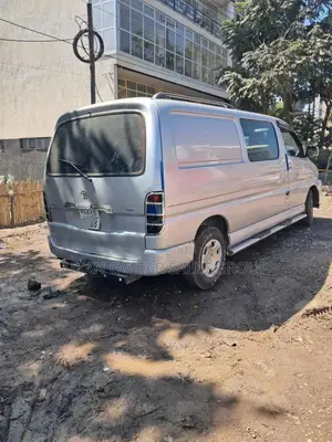 Toyota HiAce 2008 Silver