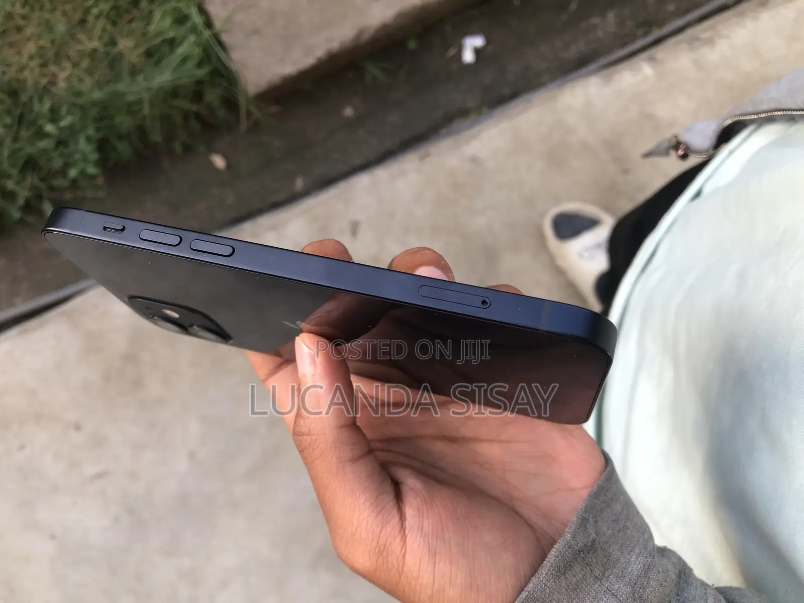 Apple iPhone 12 64 GB Black