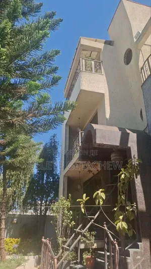 8bdrm House in Ayat, B+G+2, Luxury, Bole for sale