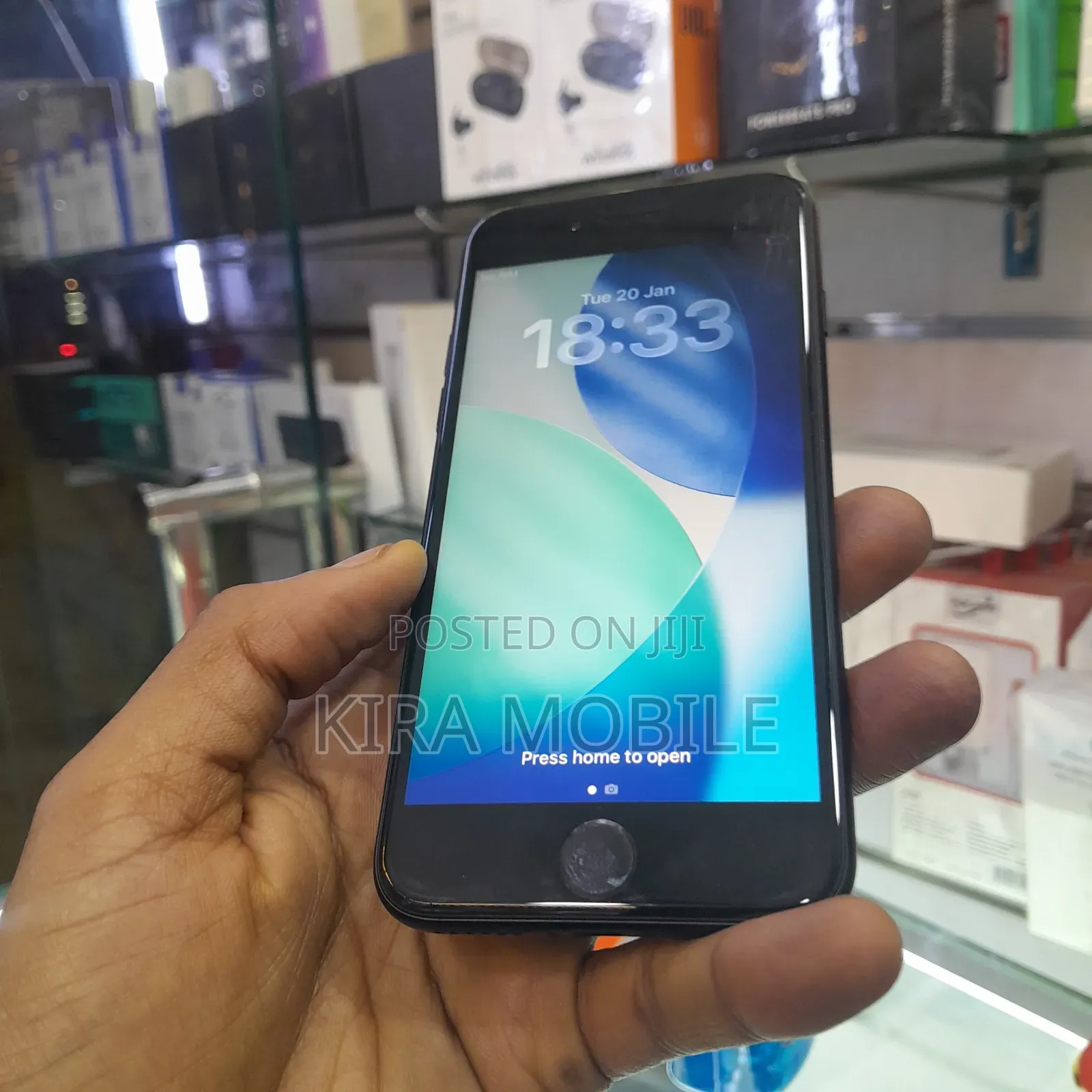 Apple iPhone SE 64 GB Black