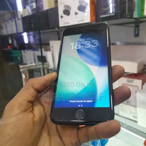 Apple iPhone SE 64 GB Black