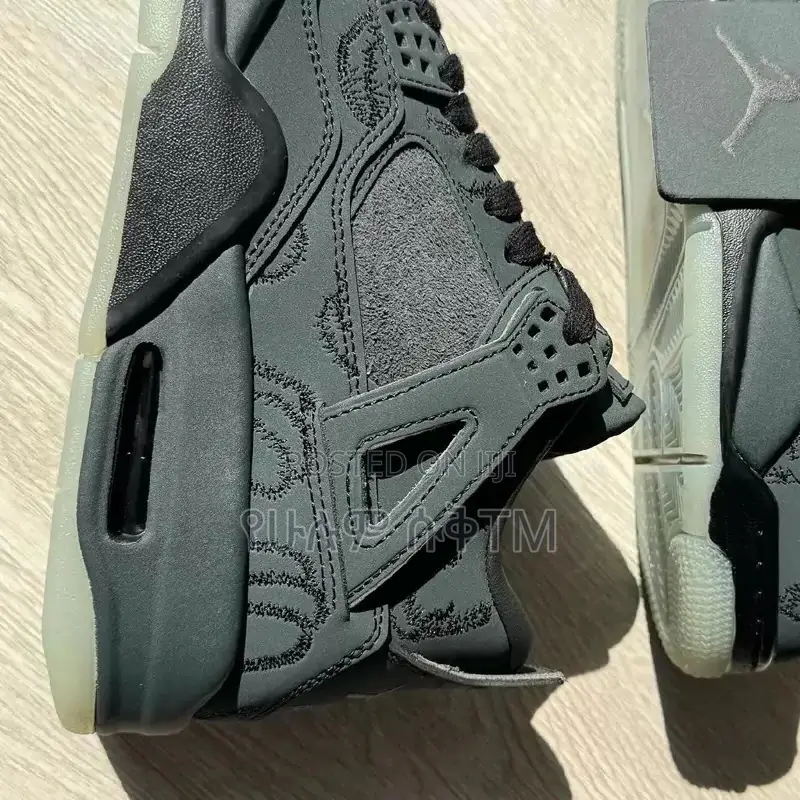Original Air Jordan 4 Retro X Kaws ‘Dark Gray’ Men’S Shoes