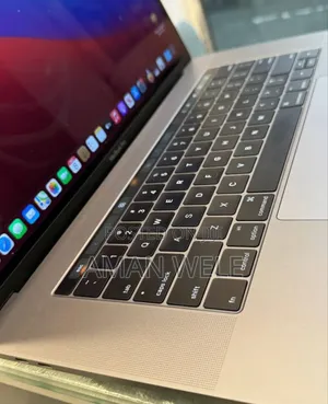 New Laptop Apple MacBook Pro 2016 16GB Intel Core I7 SSD 256GB