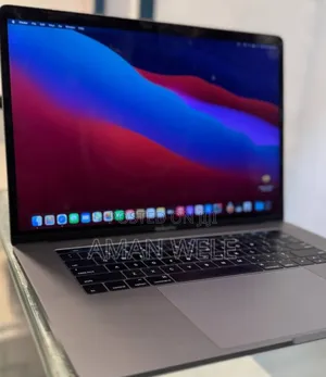 New Laptop Apple MacBook Pro 2016 16GB Intel Core I7 SSD 256GB