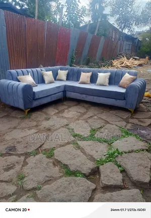 Sofa Code 4002