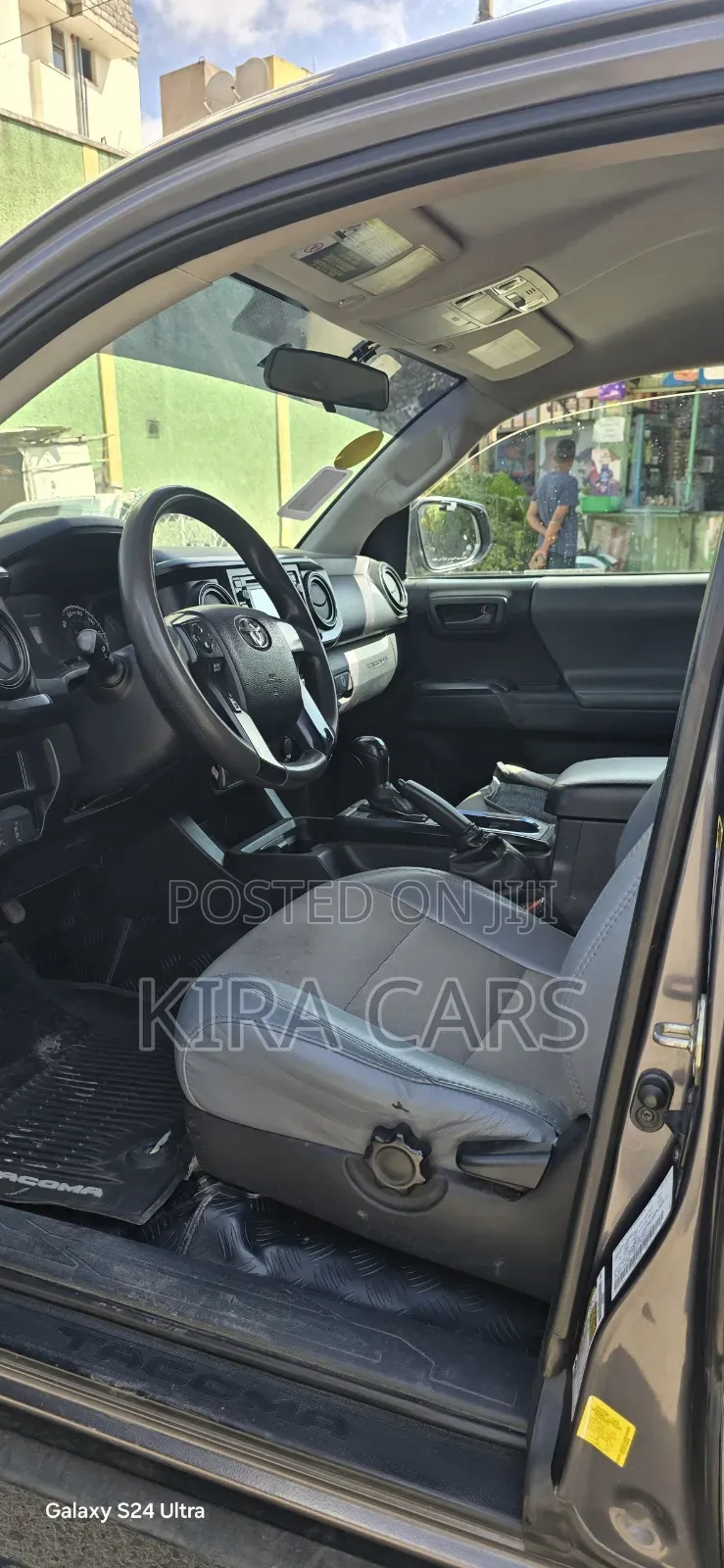 Toyota Tacoma 2017 Gray