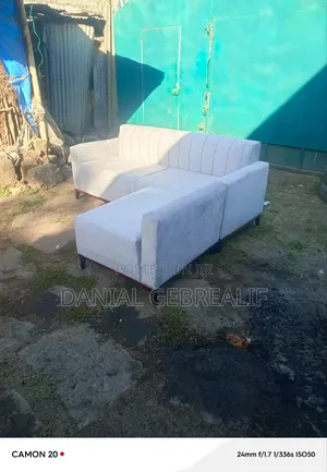 Sofa Code 4043