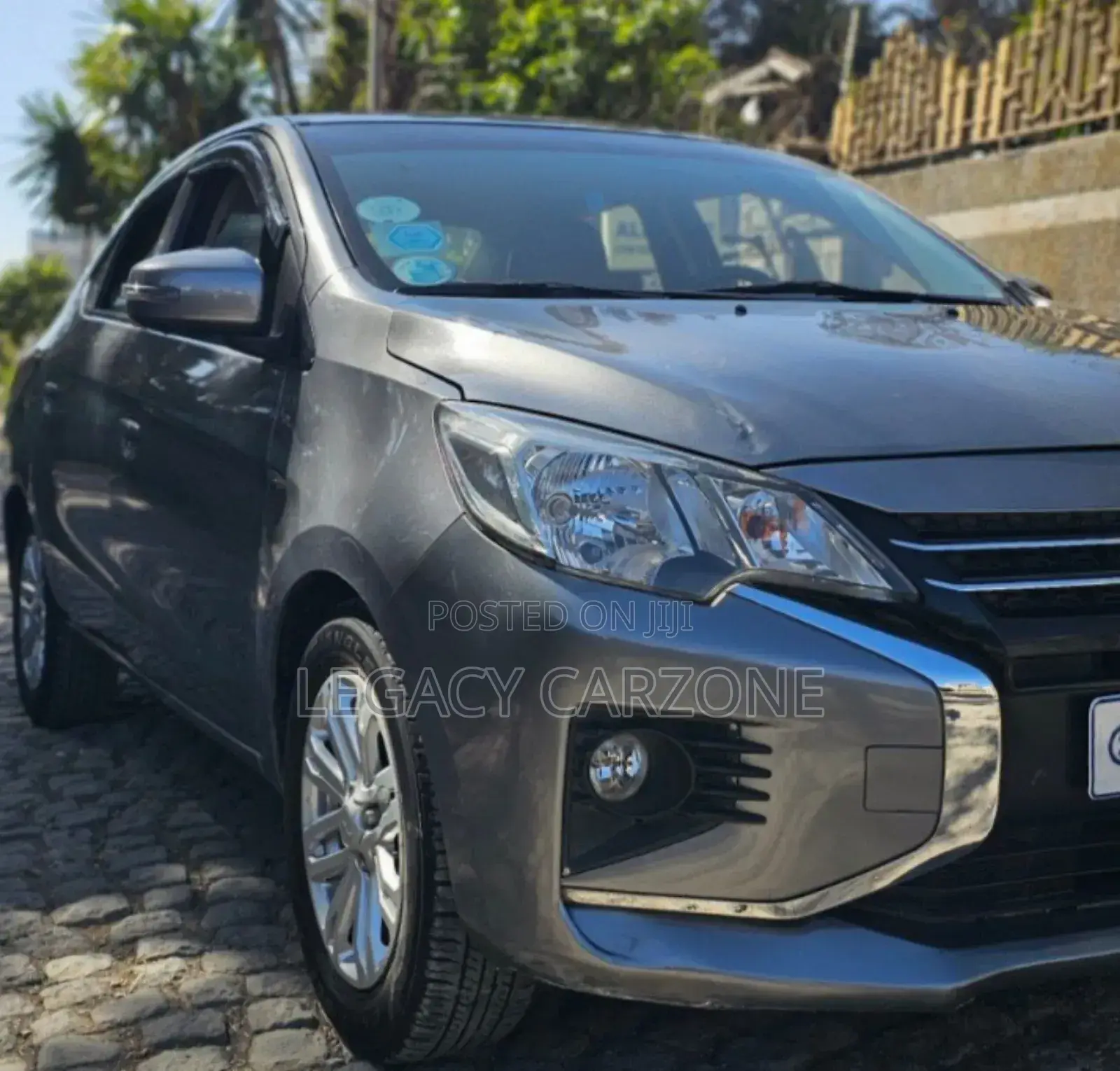 Mitsubishi Attrage 2021 Silver