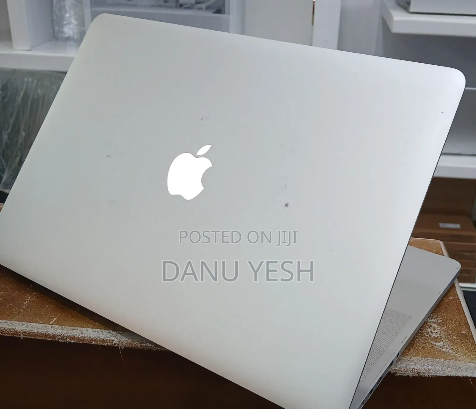 New Laptop Apple MacBook Pro 2015 16GB Intel Core I7 SSD 256GB