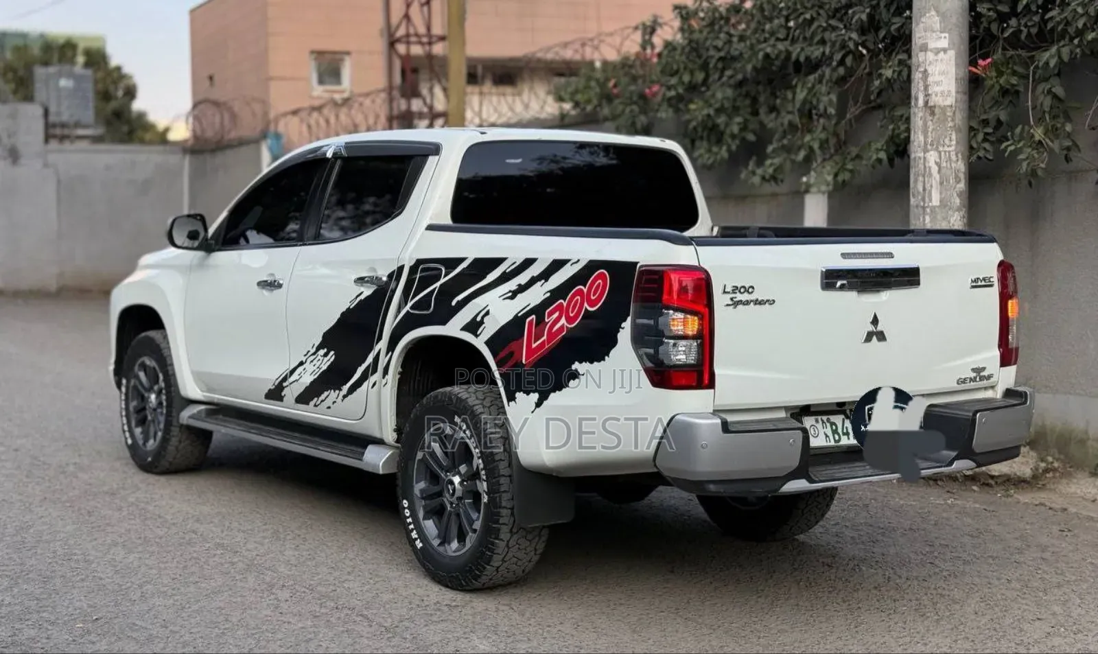 Mitsubishi L200 2022 White