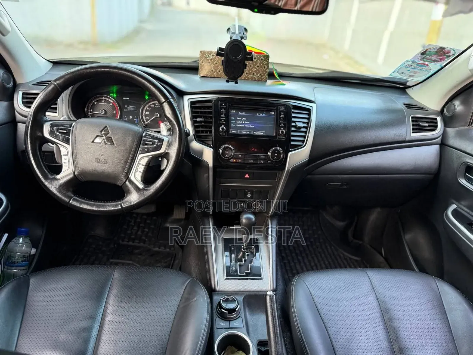 Mitsubishi L200 2022 White