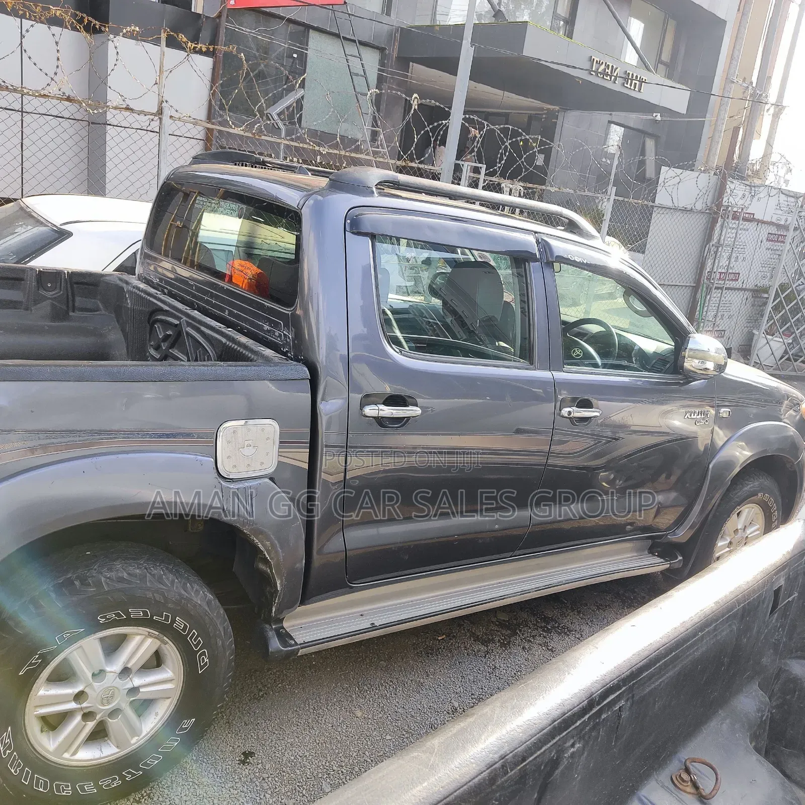 Toyota Hilux 2011 Gray