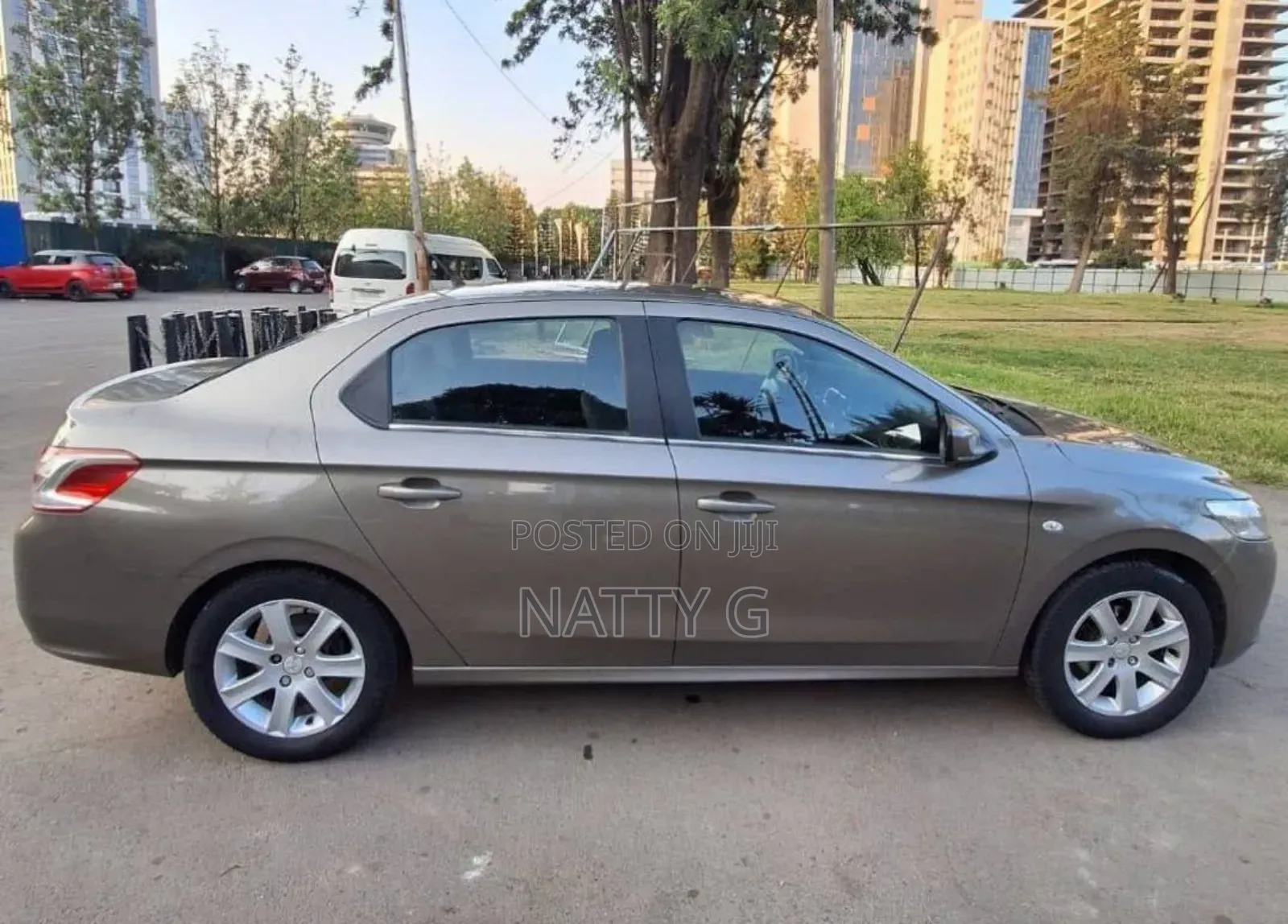 Peugeot 301 2016 Brown