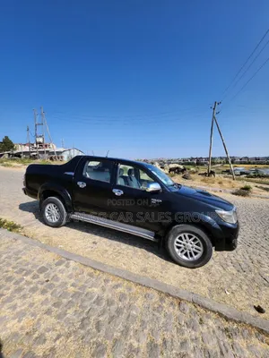 Toyota Hilux 2014 Black
