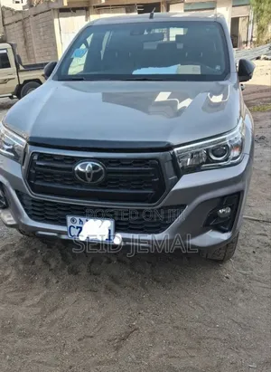 Toyota Hilux 2019 Gray