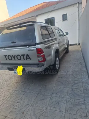 Toyota Hilux 2015 Purple