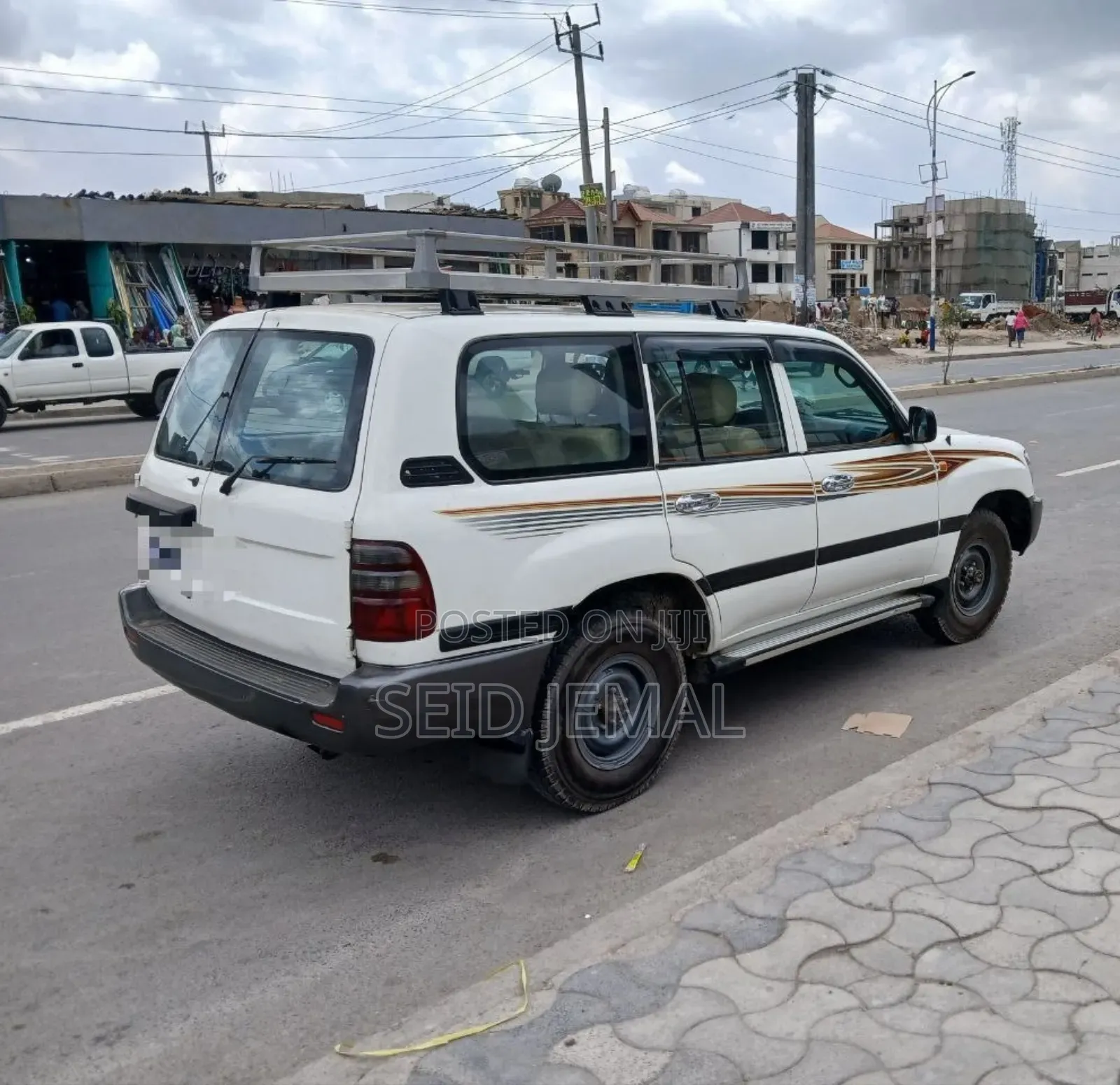 Toyota Land Cruiser 2004 White