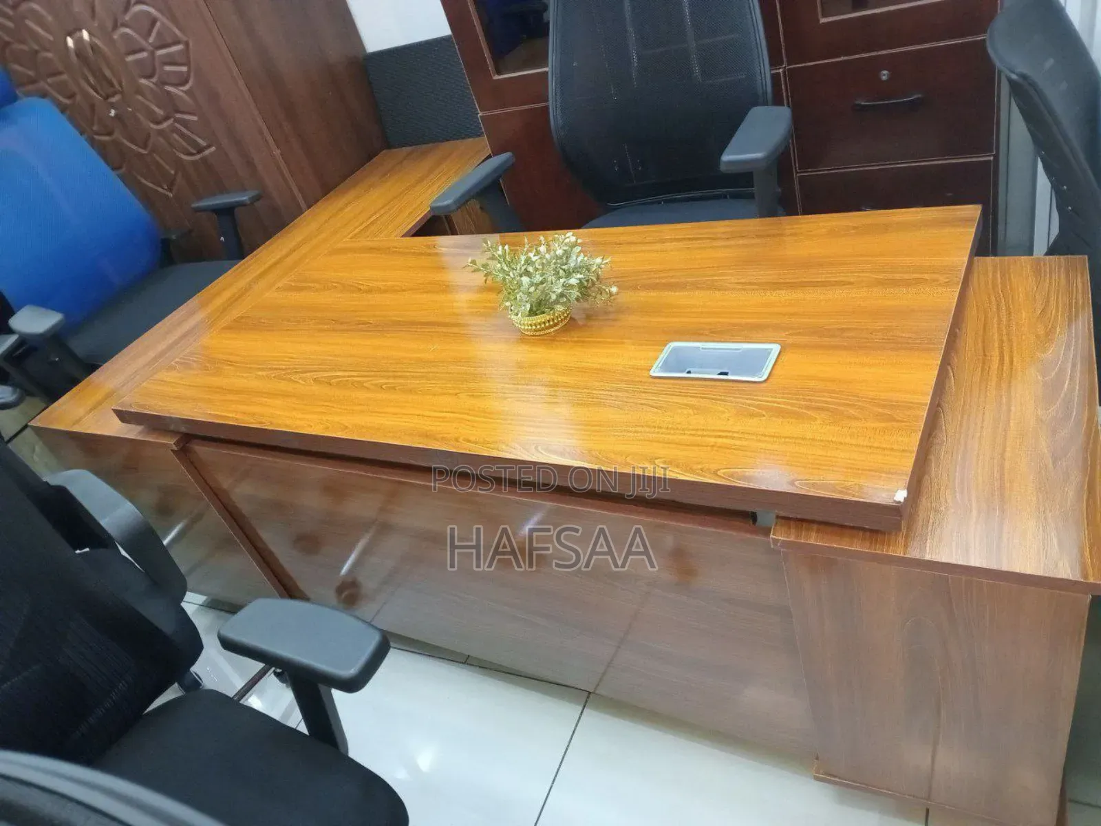 Local Managerial Table 1.40cm