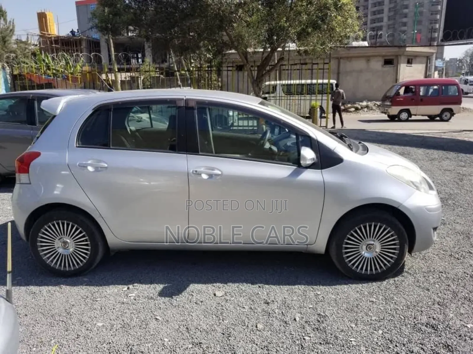 Toyota Yaris 2010 Silver