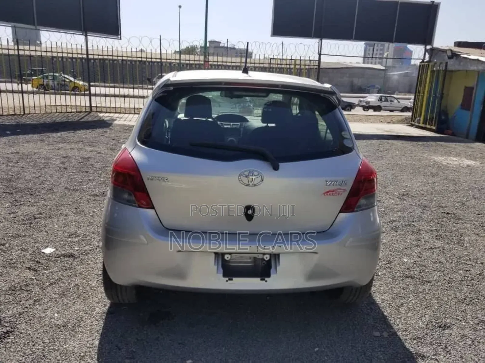 Toyota Yaris 2010 Silver