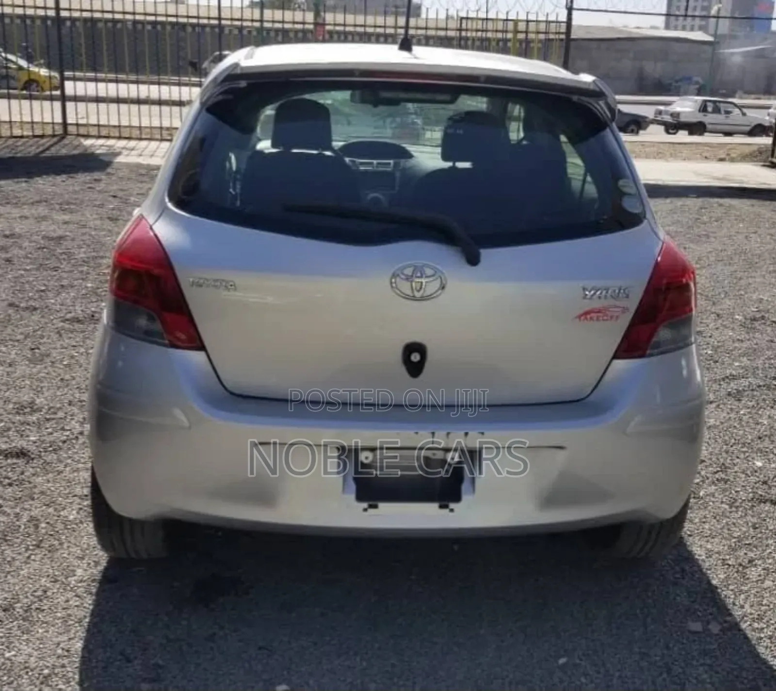 Toyota Yaris 2010 Silver