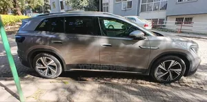 Volkswagen ID.6 2022 Ivory