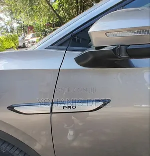 Volkswagen ID.6 2022 Ivory