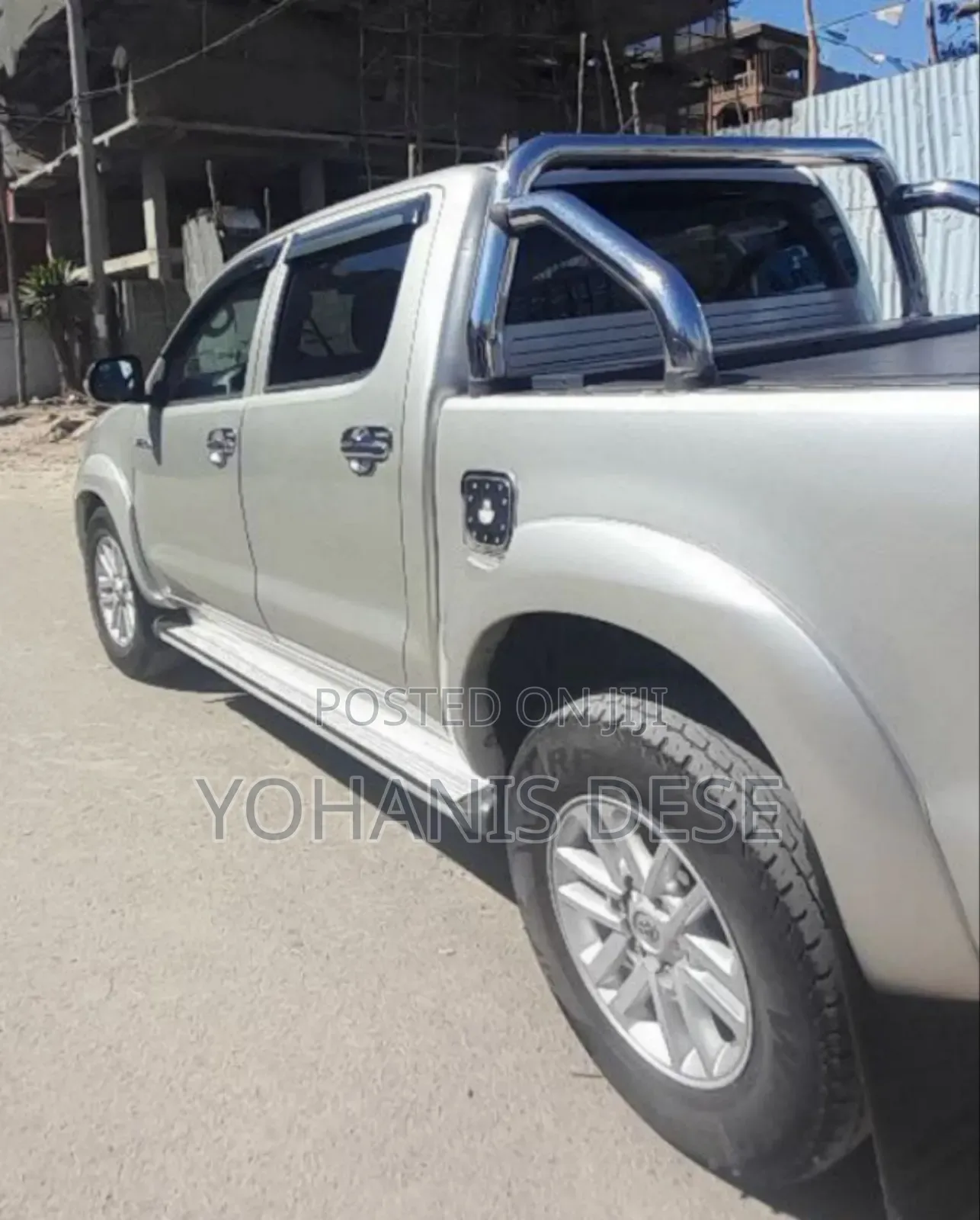 Toyota Hilux 2013 Teal