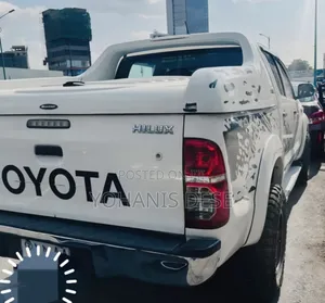 Toyota Hilux 2015 Beige