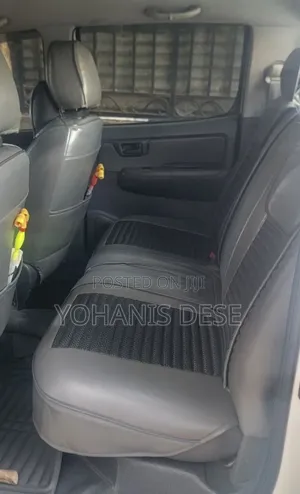 Toyota Hilux 2015 Beige